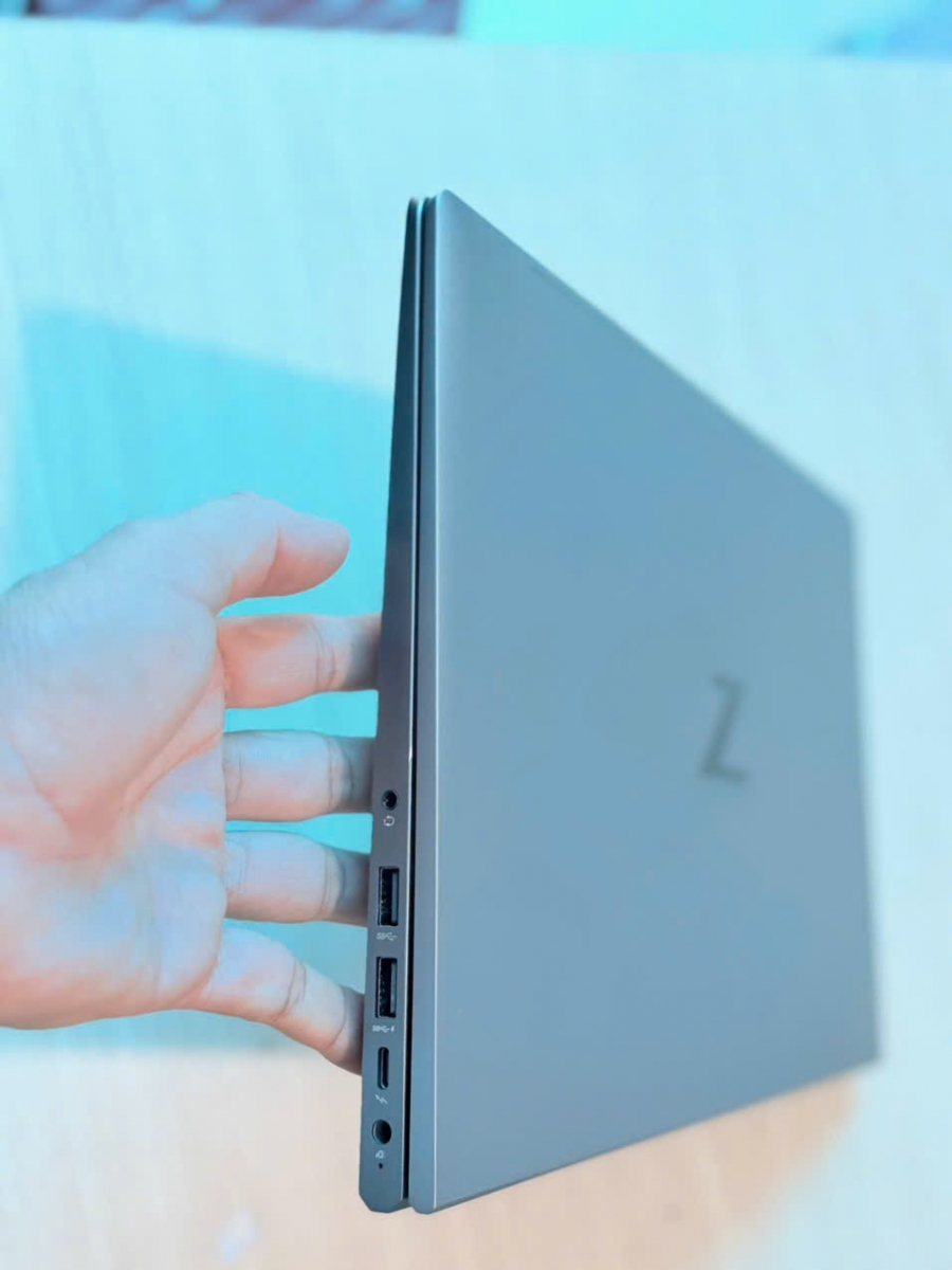 hHP ZBook 15 G8 AutoCAD.